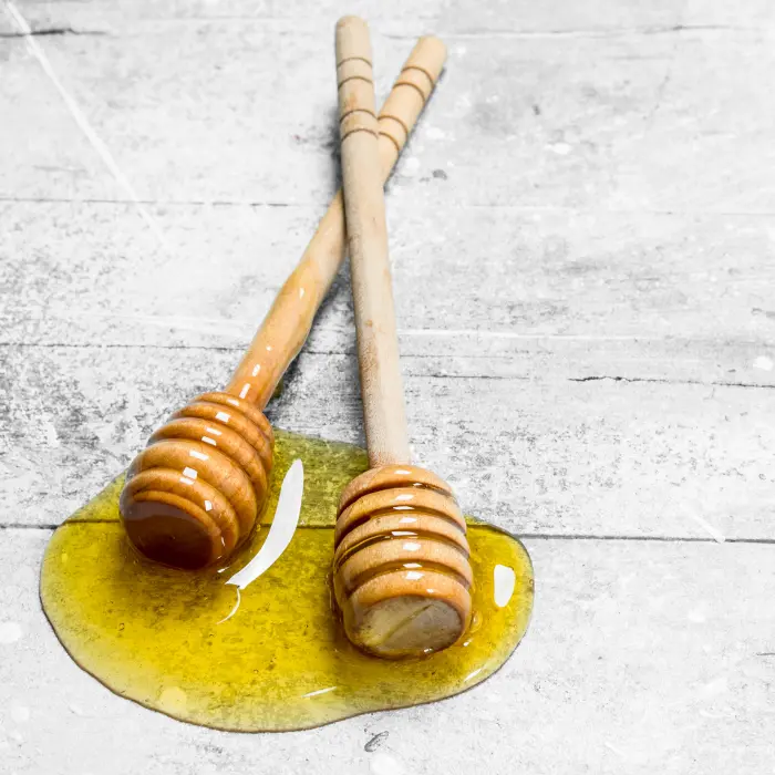 wooden-honey-stick